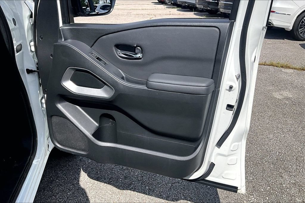 Used 2024 Nissan Frontier SV AWD/4WD image 22