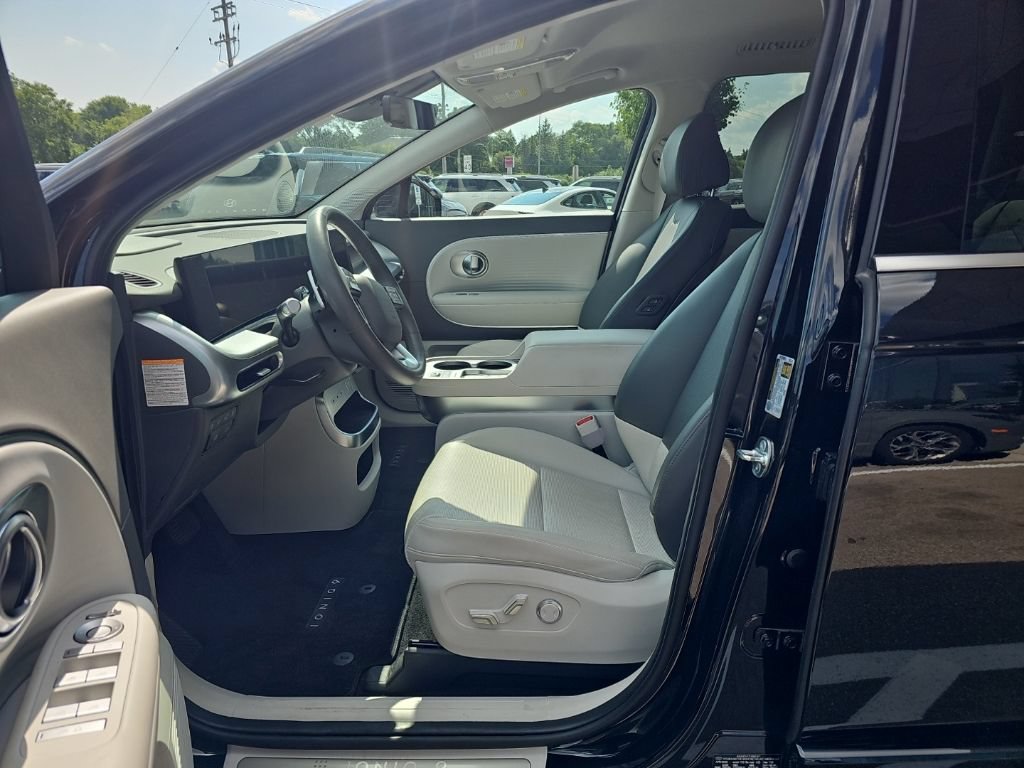 Certified 2026 Hyundai Ioniq 9 SEL AWD/4WD image 9