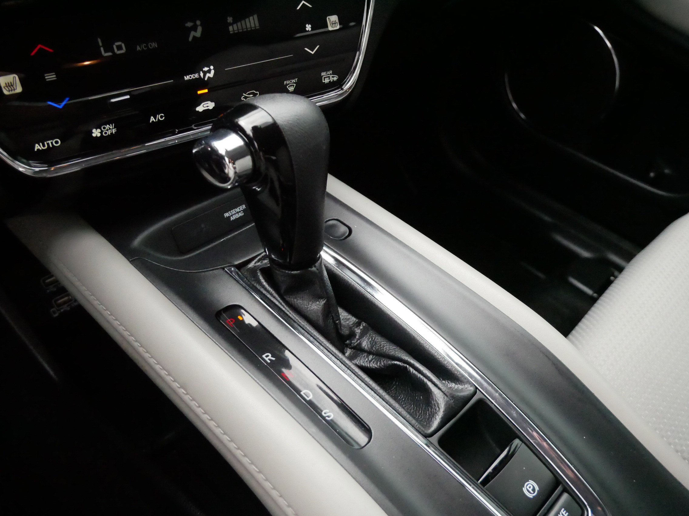 Used 2020 Honda HR-V EX image 24
