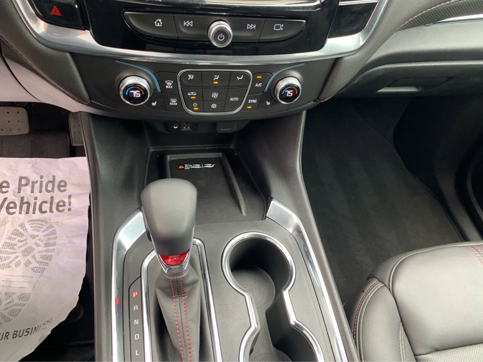 Used 2023 Chevrolet Traverse RS image 19