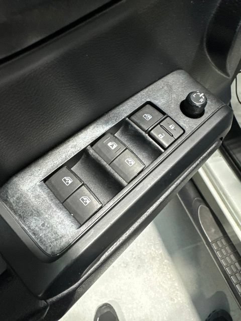 Used 2019 Toyota Tacoma SR w/ SR Convenience Package RWD image 14