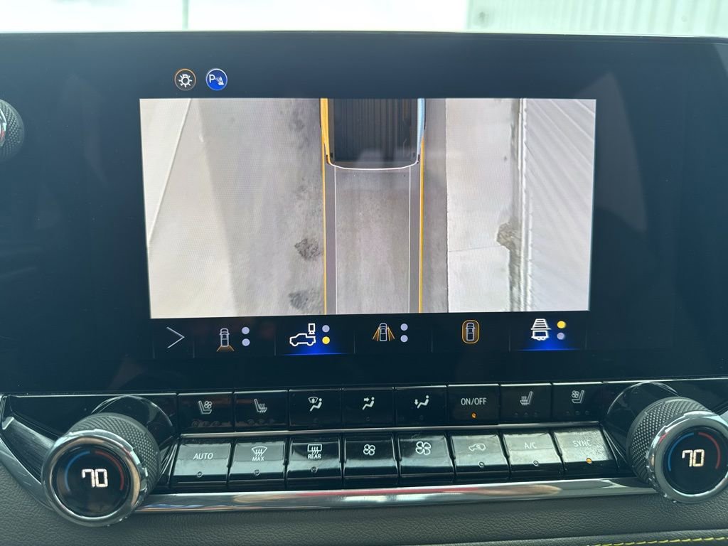 Used 2025 Chevrolet Colorado ZR2 w/ Technology Package image 29