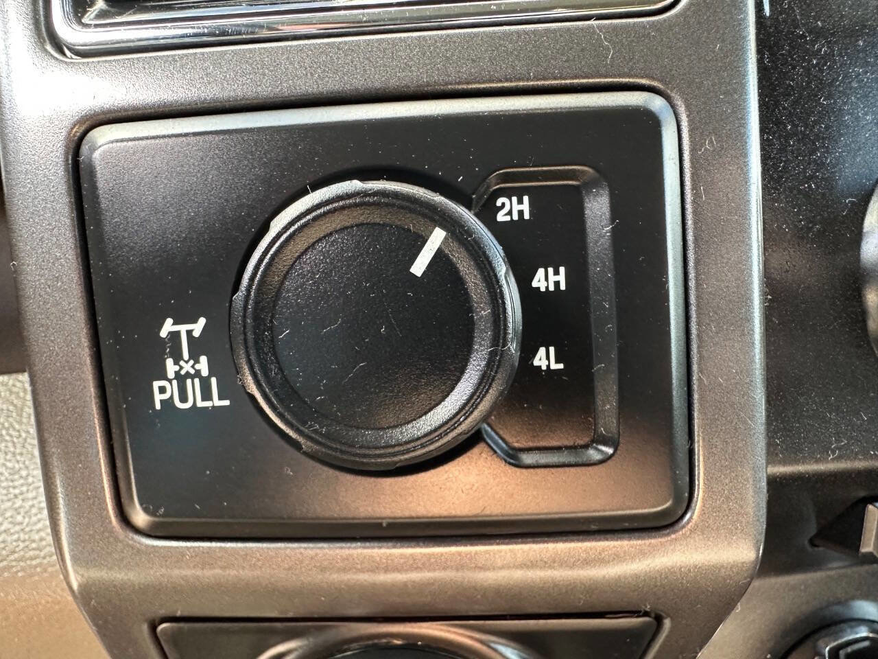 Used 2018 Ford F150 XLT w/ XTR Package image 26