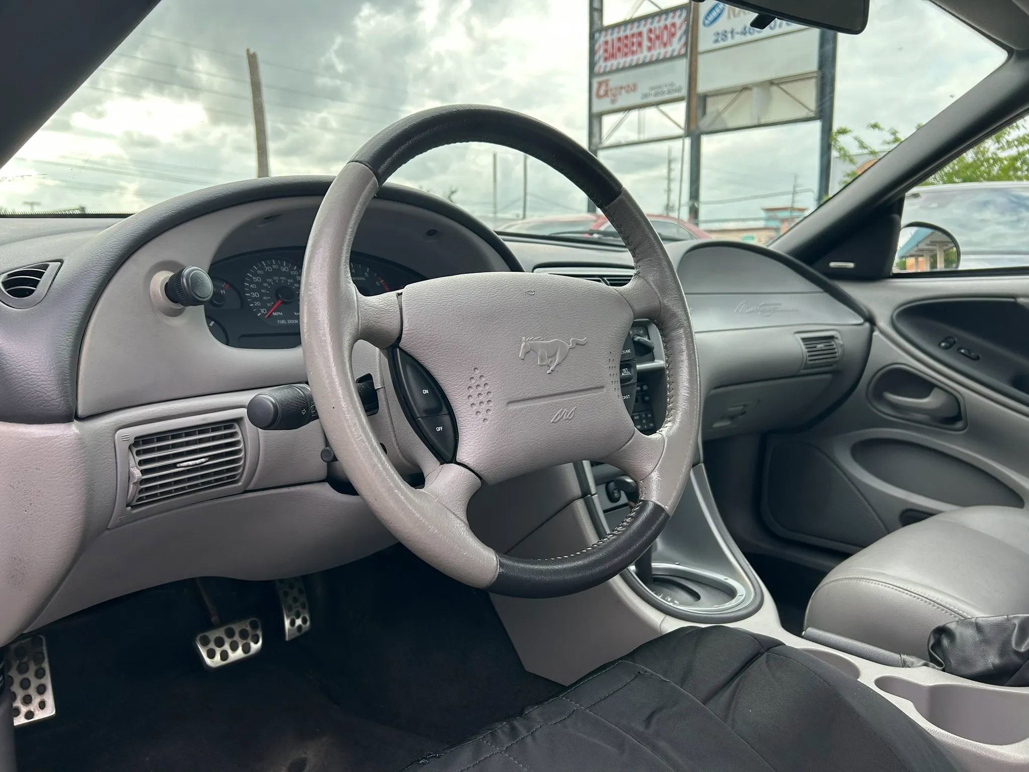 Used 2004 Ford Mustang GT Premium RWD image 10