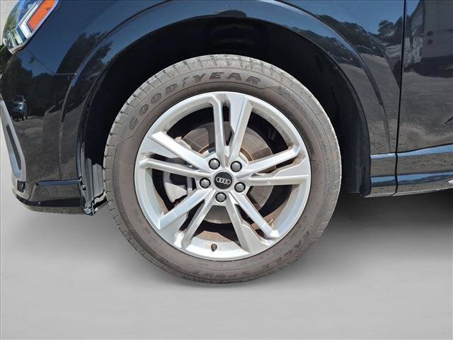 Used 2023 Audi Q3 2.0T Premium Plus w/ Premium Plus Package AWD/4WD image 14