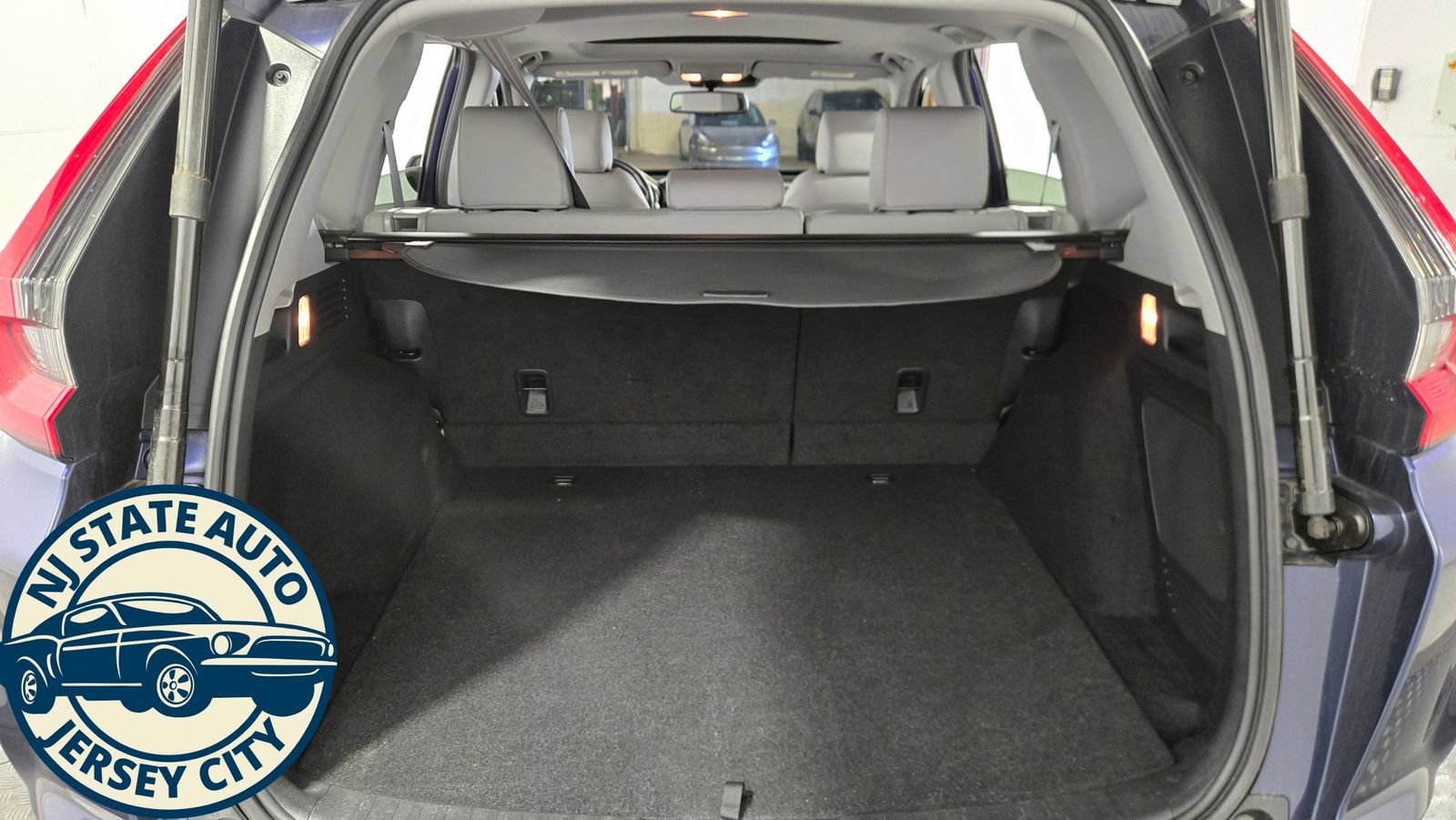 Used 2021 Honda CR-V Touring image 38