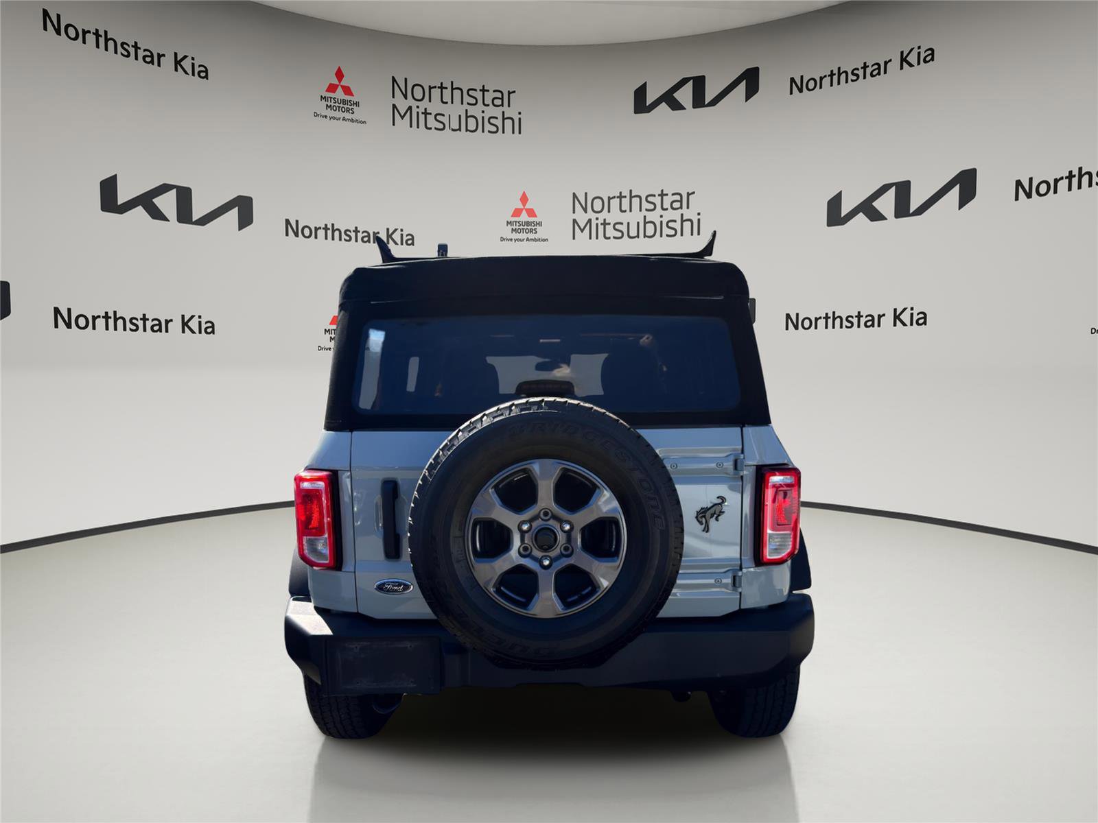 Used 2021 Ford Bronco Big Bend image 3