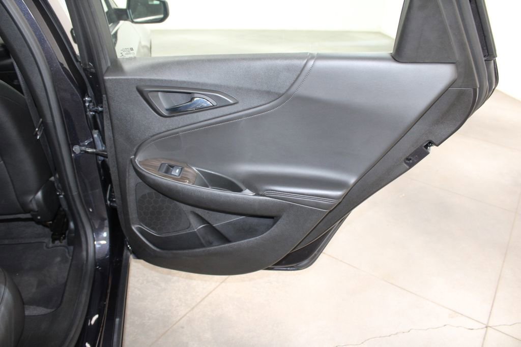 Used 2023 Chevrolet Malibu LT image 35