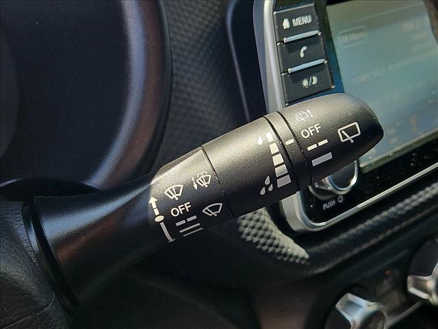 Used 2022 Nissan Kicks S FWD image 15