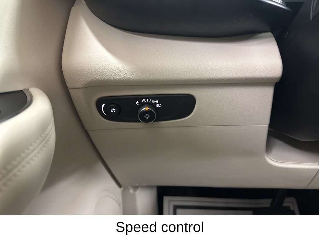 Used 2023 Buick Envision Preferred AWD/4WD image 40