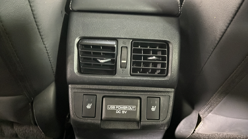 Used 2018 Subaru Outback 2.5i Limited AWD/4WD image 36