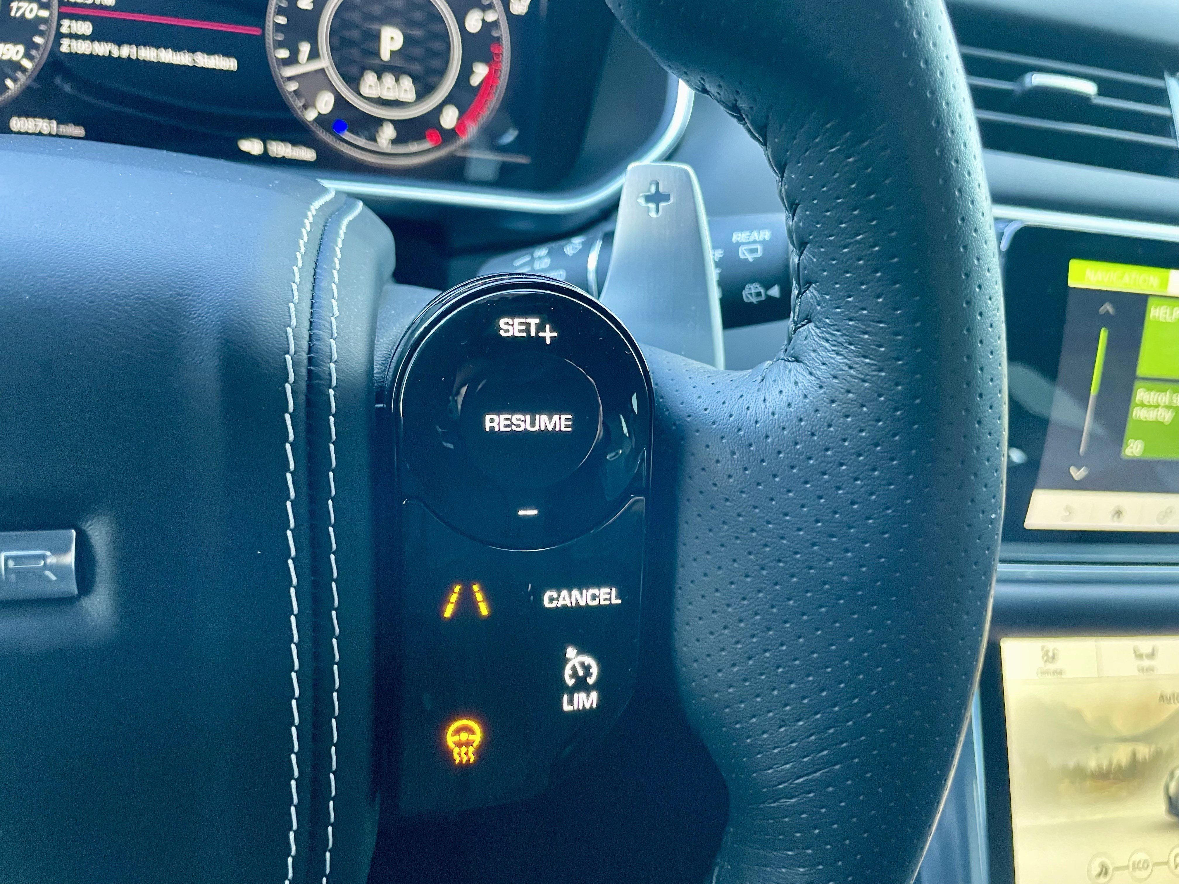 Used 2022 Land Rover Range Rover Sport SVR image 22