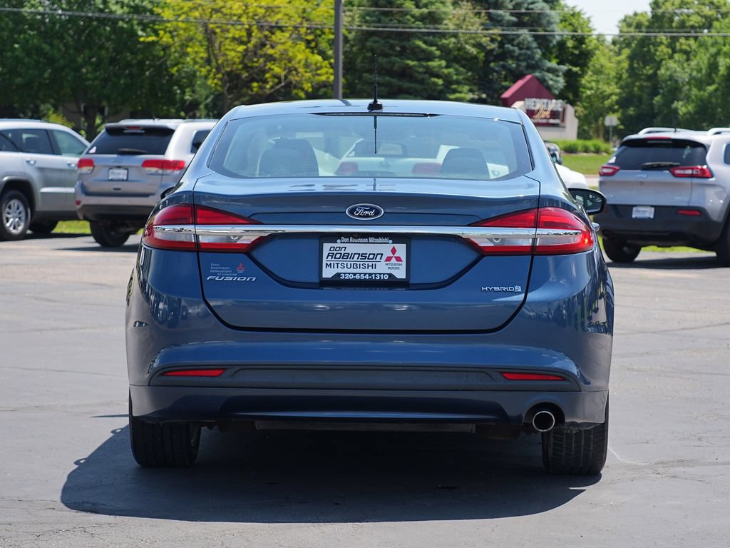 Used 2018 Ford Fusion S FWD image 4