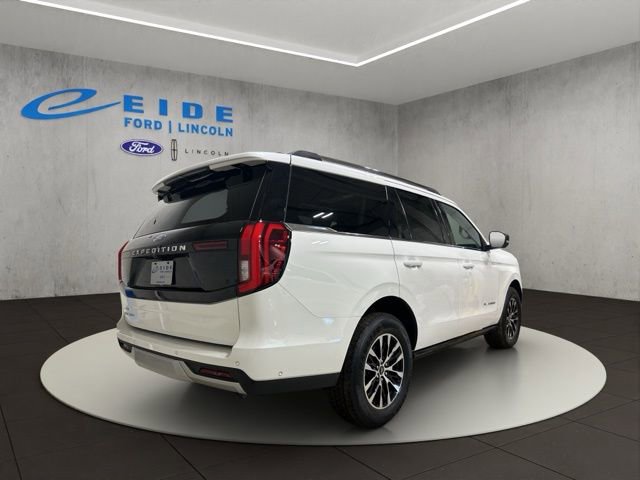 Used 2025 Ford Expedition Platinum AWD/4WD image 10