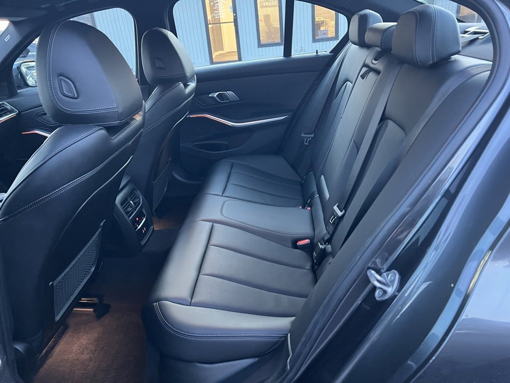 Used 2022 BMW 330i xDrive Sedan w/ Driving Assistance Package image 25