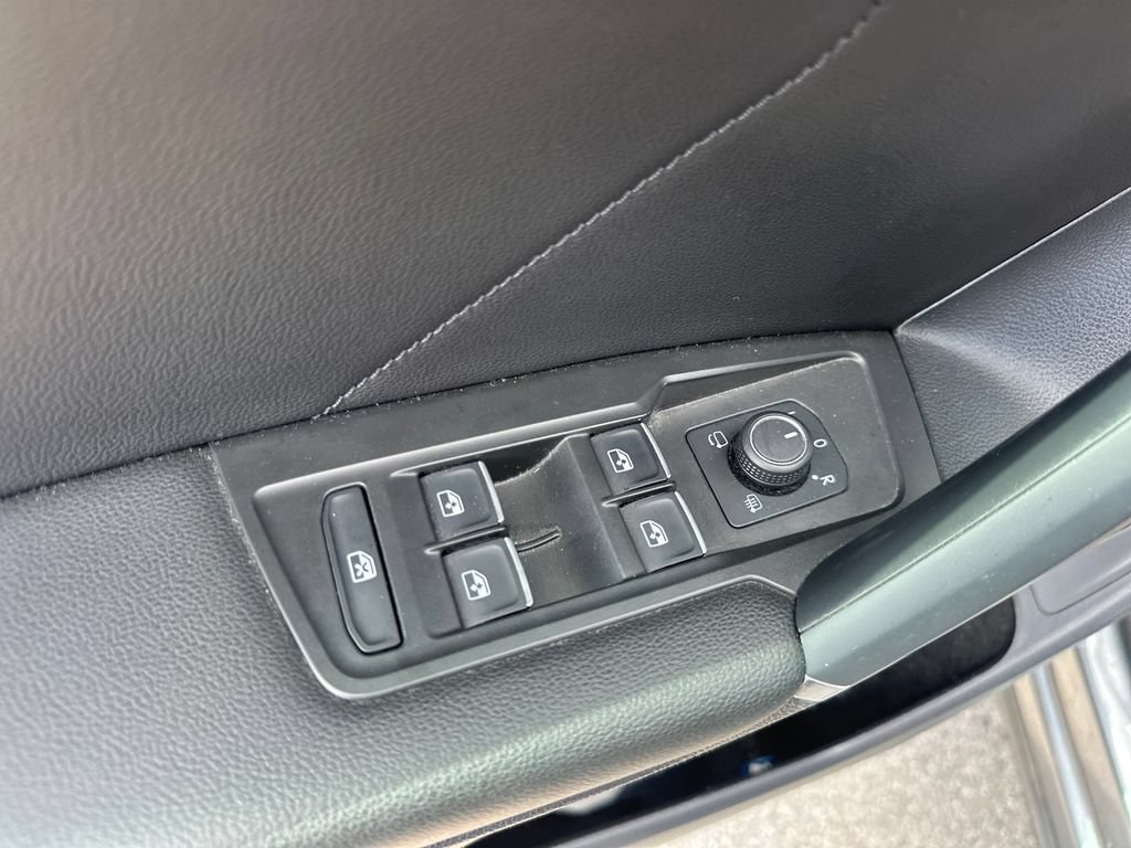 Used 2020 Volkswagen Tiguan SEL Premium R-Line AWD/4WD image 11