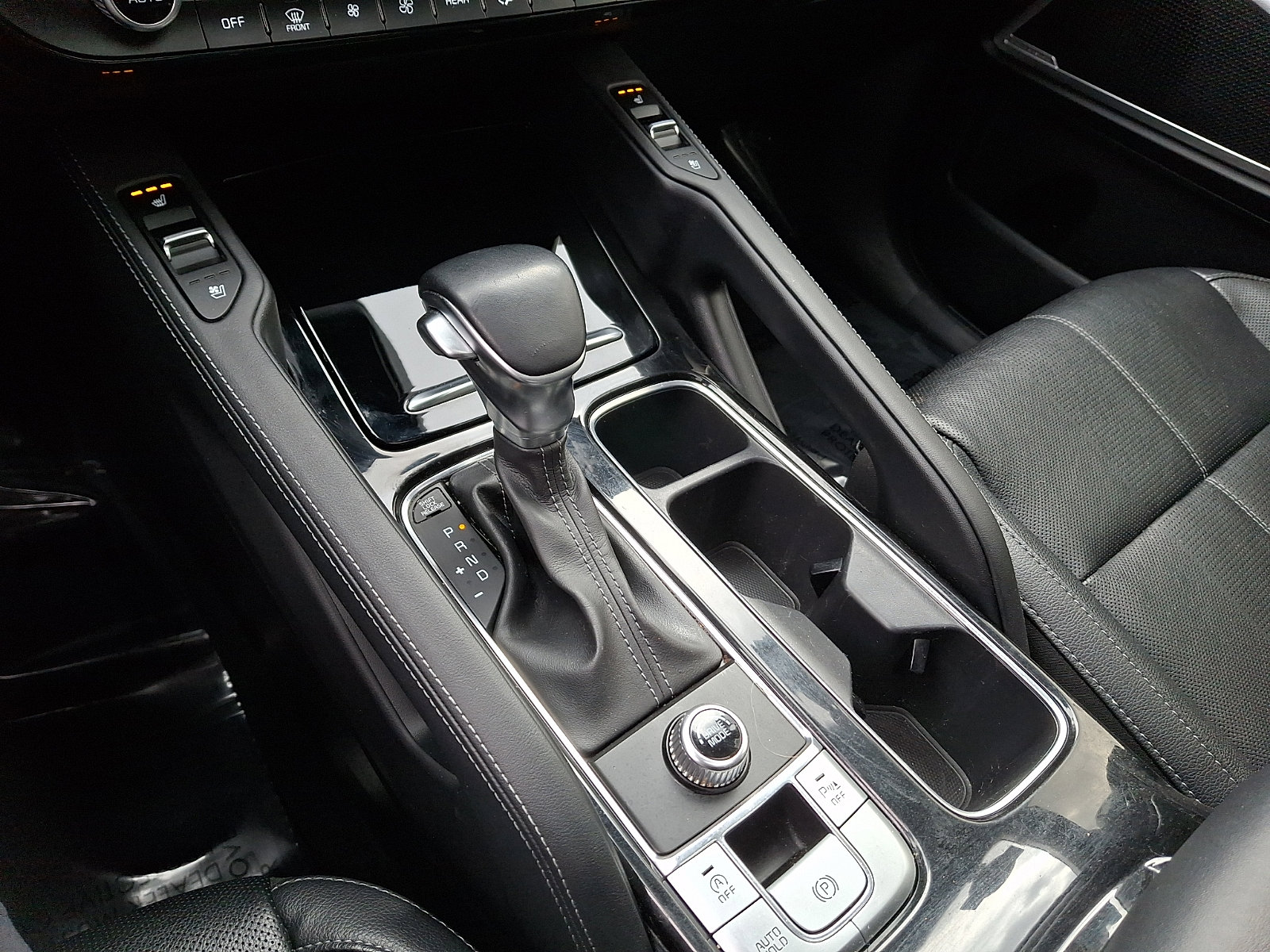 Used 2021 Kia Telluride EX w/ EX Premium Package image 16