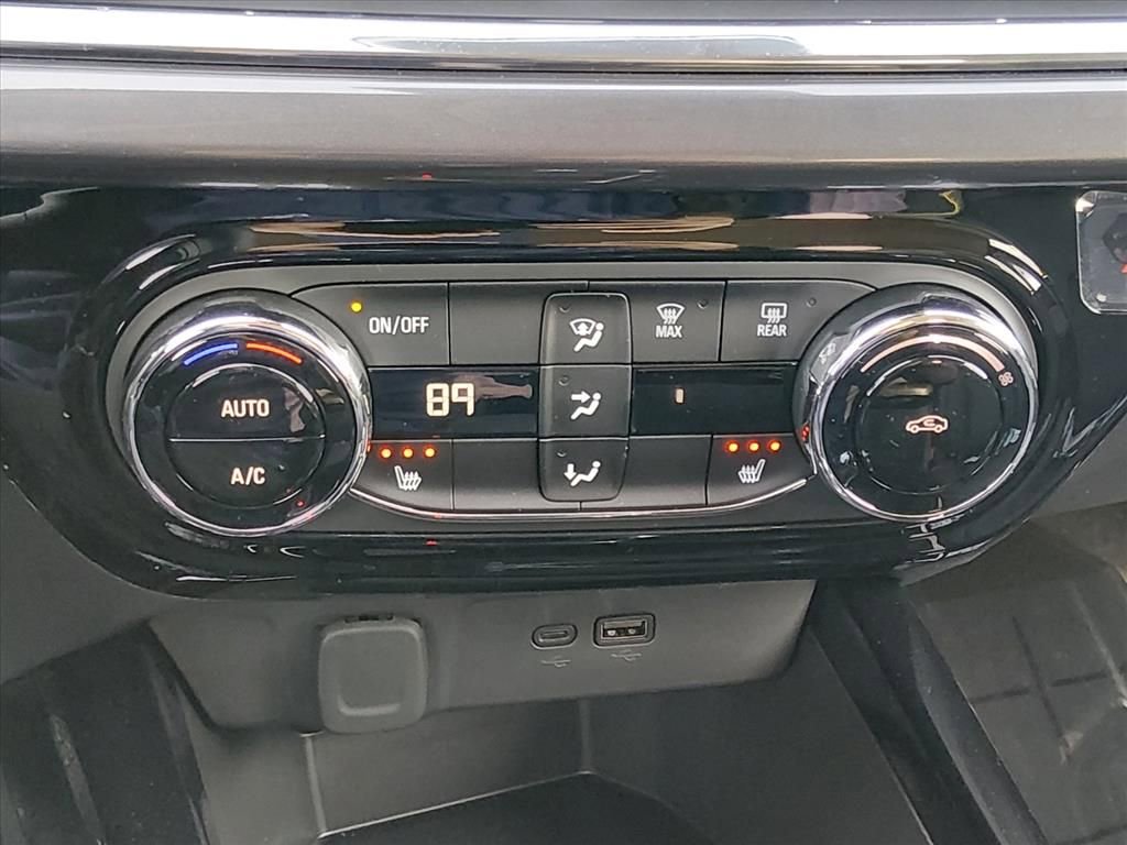 New 2026 Chevrolet Trax ACTIV w/ Driver Confidence Package FWD image 16