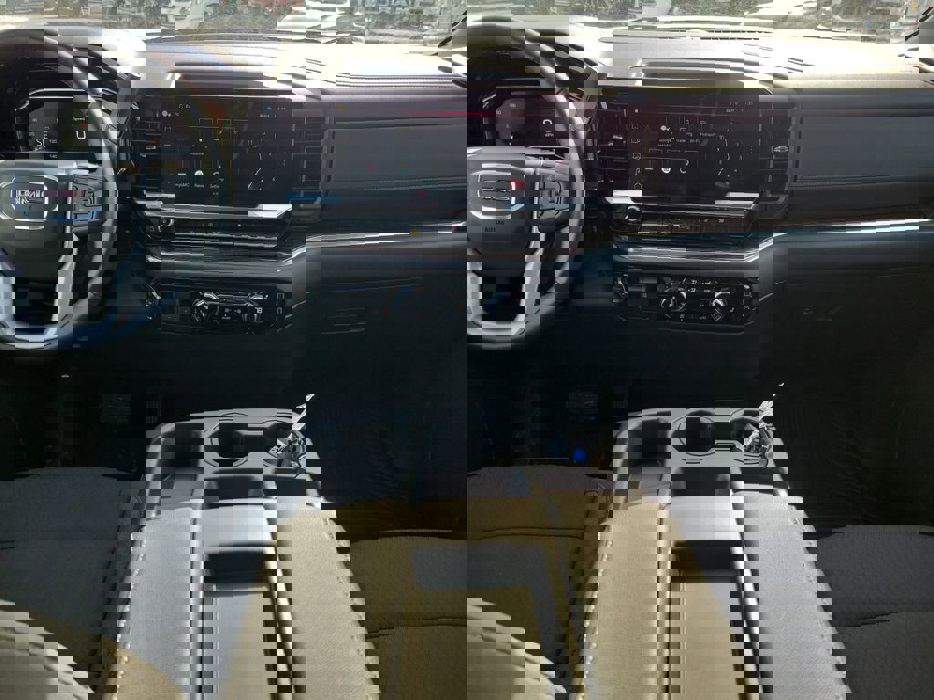 Used 2024 GMC Sierra 1500 SLE w/ Preferred Package image 13