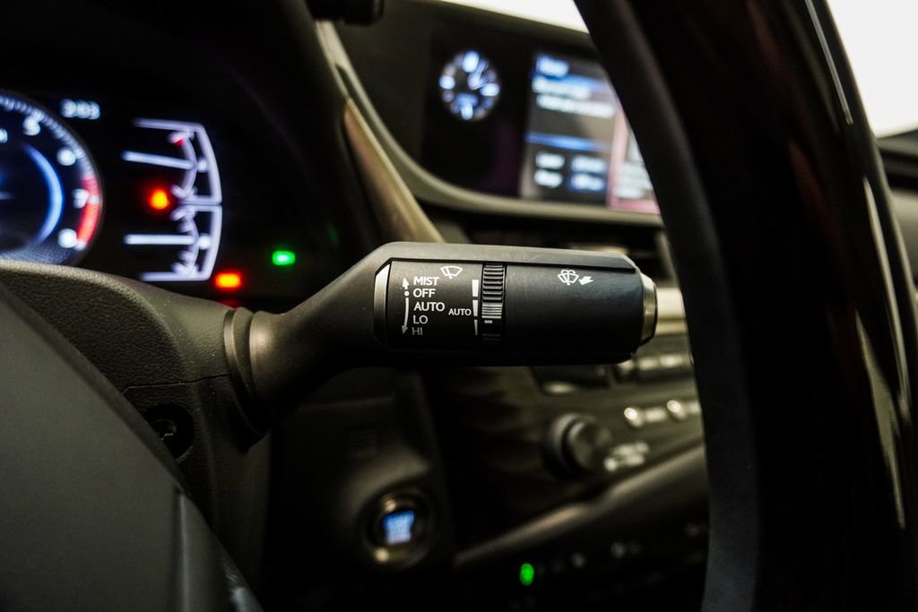 Used 2019 Lexus ES 350 w/ Premium Package FWD image 22