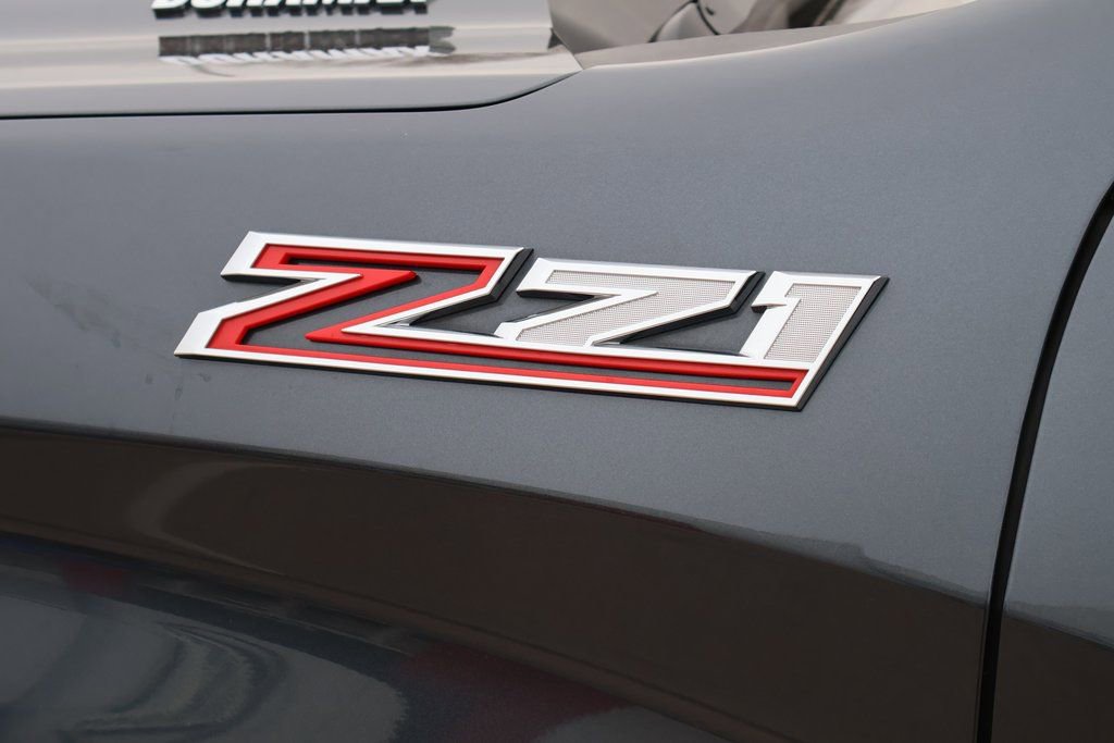 Used 2021 Chevrolet Silverado 1500 RST image 3