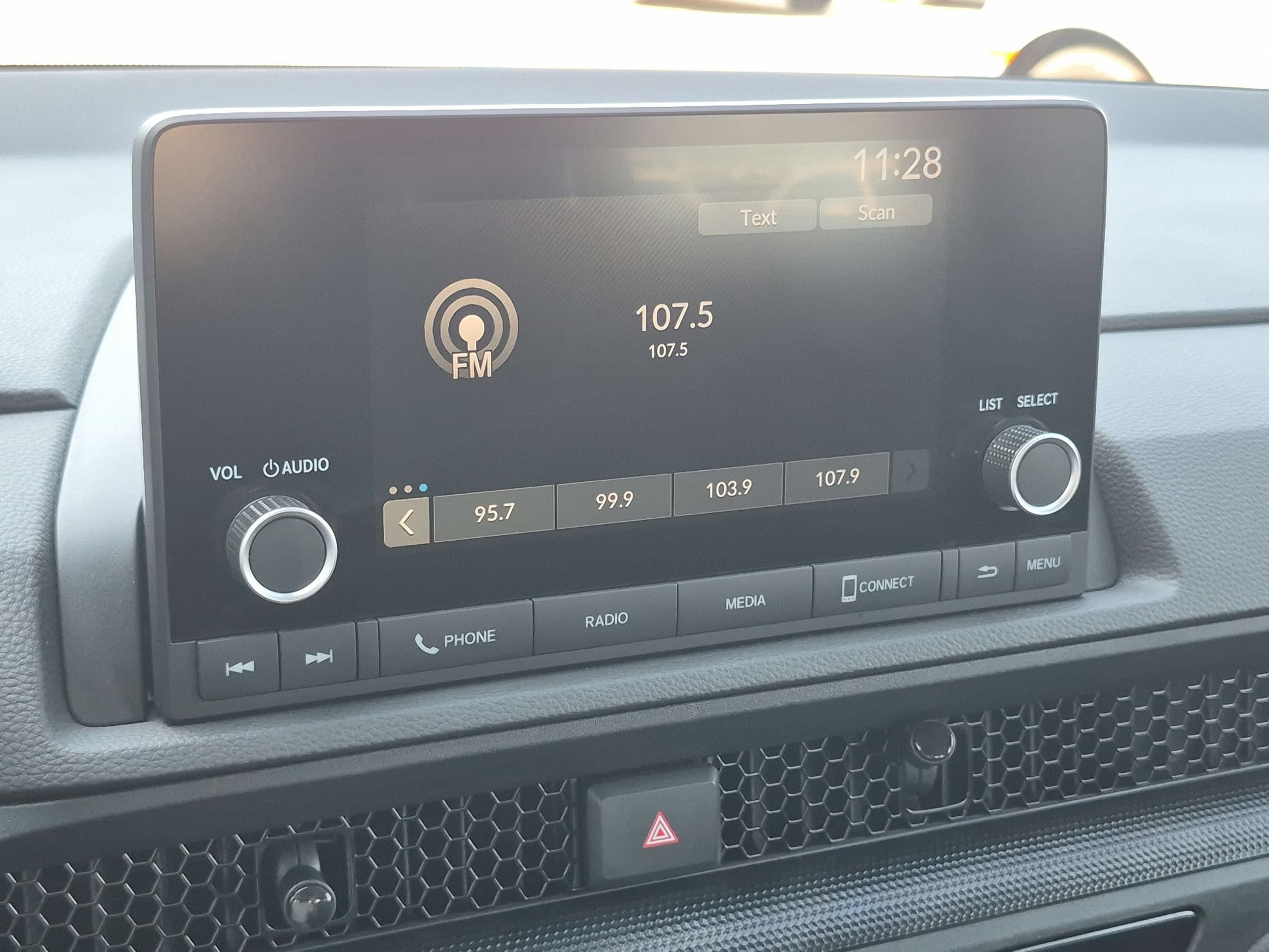 Used 2024 Honda CR-V LX image 17