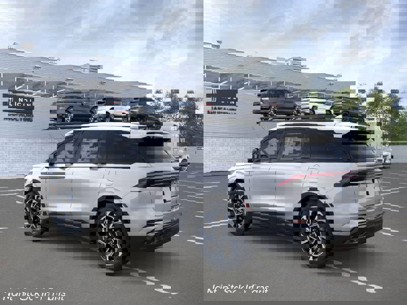 New 2026 Lincoln Nautilus Premier w/ Equipment Group 102A image 4