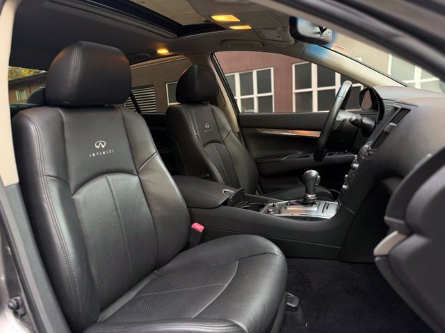 Used 2012 INFINITI G37 Journey w/ Premium Pkg RWD image 16