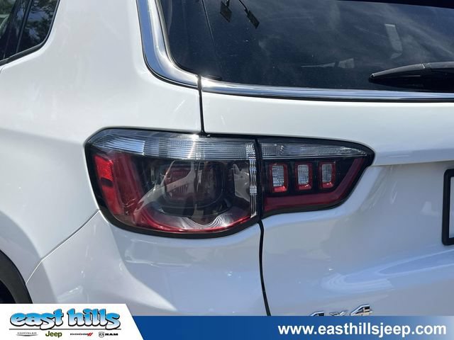 Certified 2022 Jeep Compass Limited AWD/4WD image 8