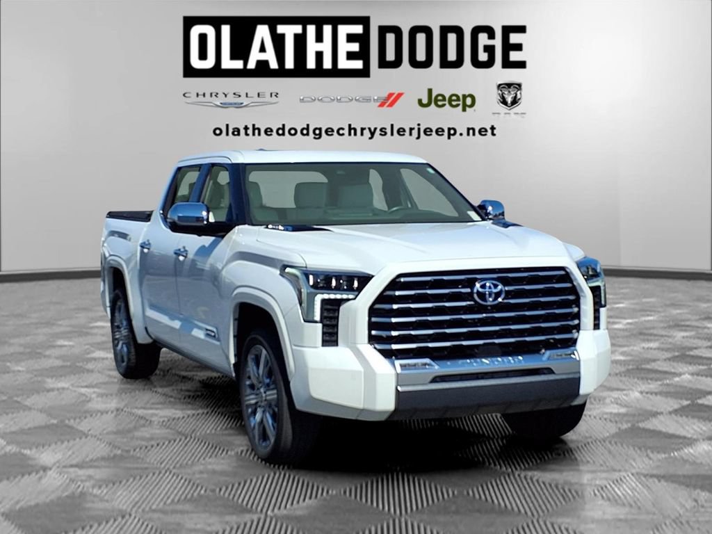 Used 2024 Toyota Tundra Capstone AWD/4WD image 33