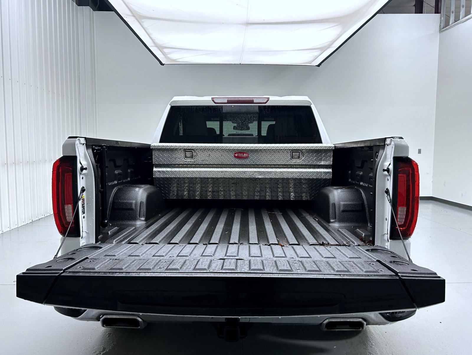 Used 2025 GMC Sierra 1500 SLT w/ SLT Premium Package AWD/4WD image 21