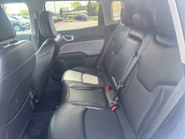 Used 2022 Jeep Compass Latitude AWD/4WD image 11