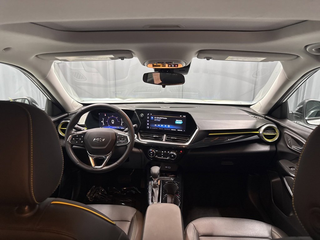 Used 2024 Chevrolet Trax ACTIV w/ Sunroof Package image 16