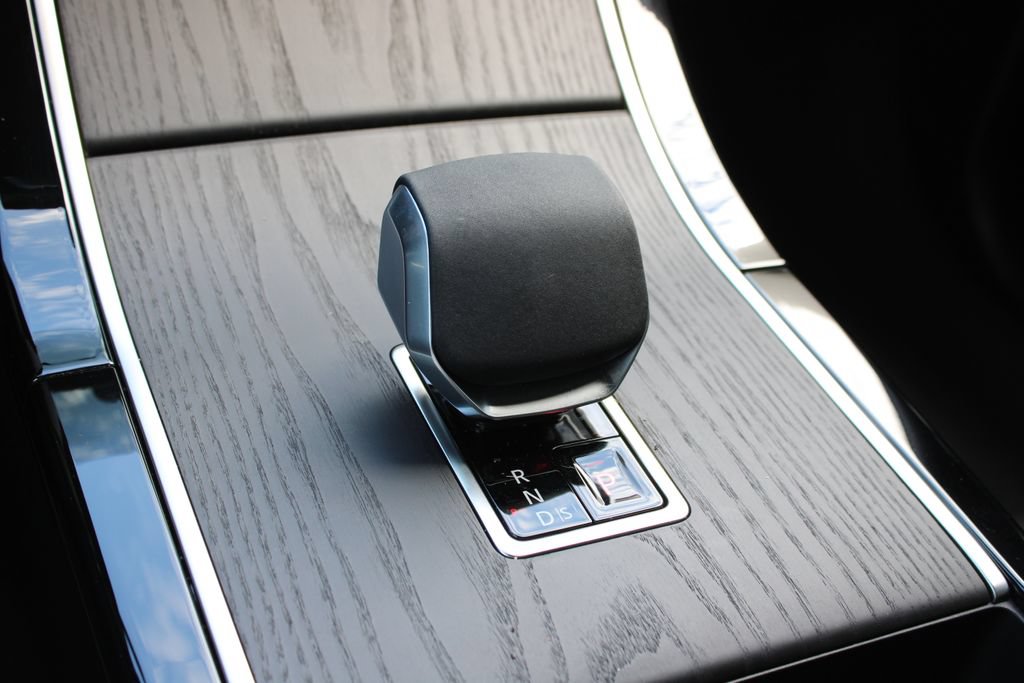 Used 2026 Land Rover Range Rover Evoque Dynamic SE AWD/4WD image 16