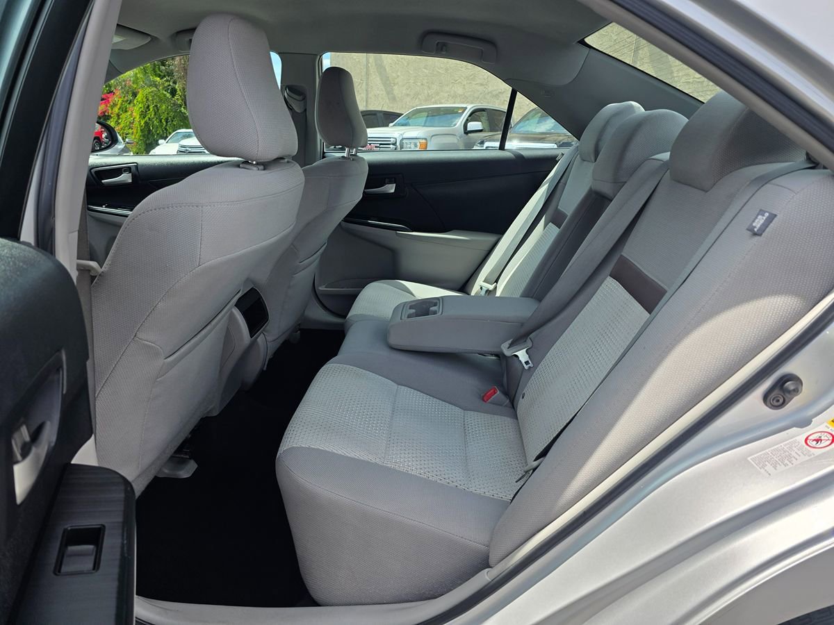 Used 2014 Toyota Camry LE FWD image 17