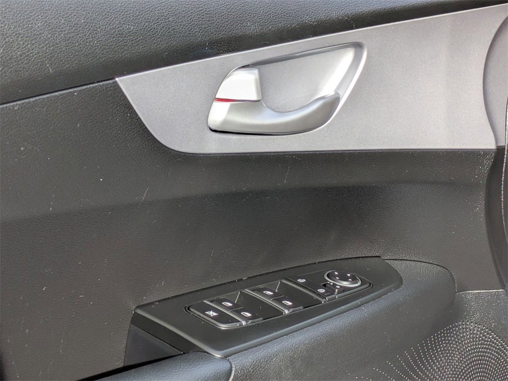 Used 2024 Kia Forte LXS image 13