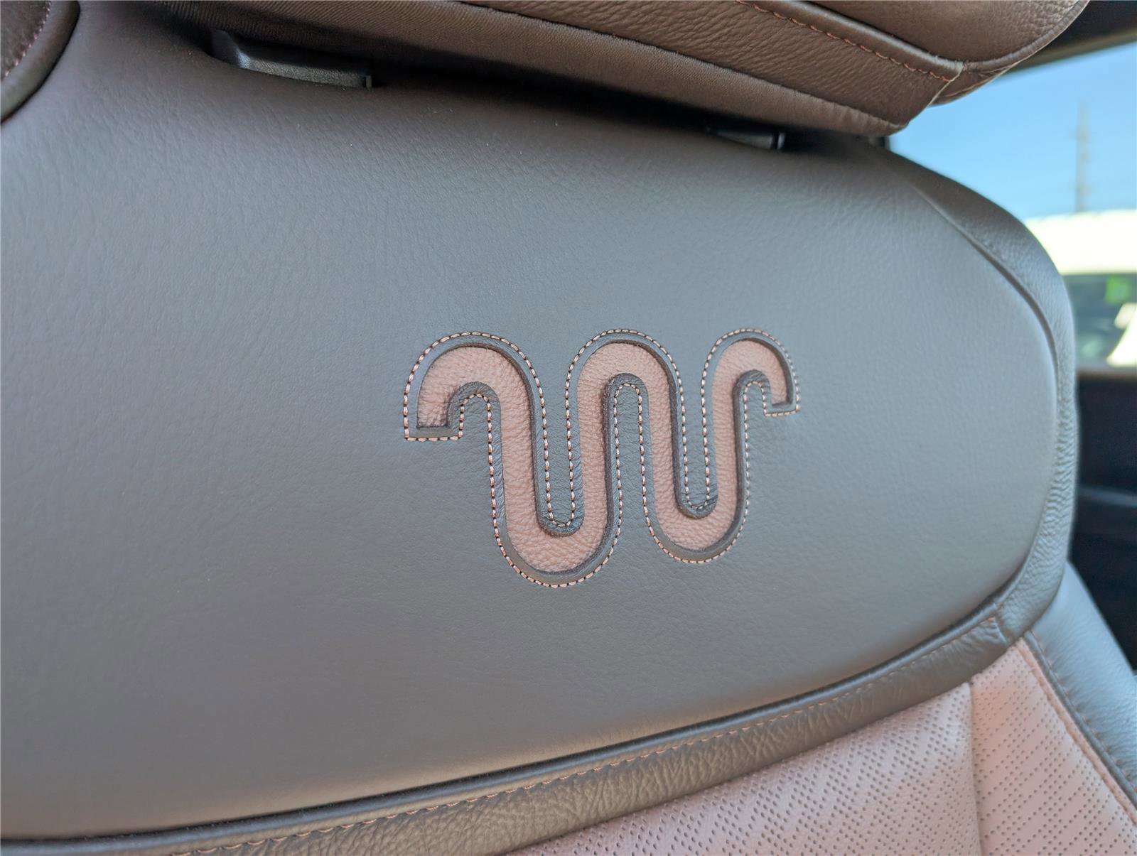 Used 2026 Ford F450 King Ranch w/ FX4 Off-Road Package image 15