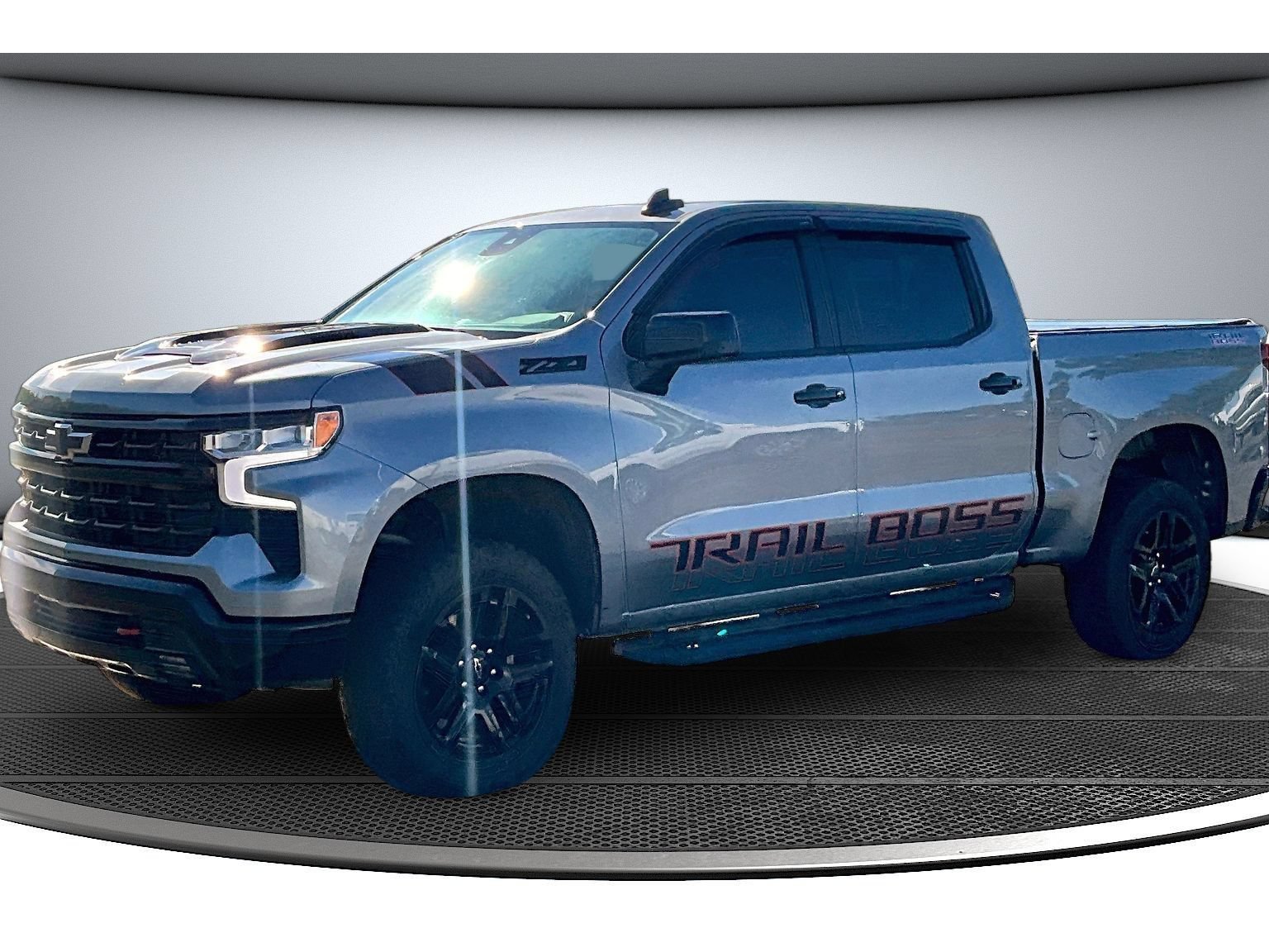 Used 2025 Chevrolet Silverado 1500 LT Trail Boss w/ Convenience Package II AWD/4WD image 16