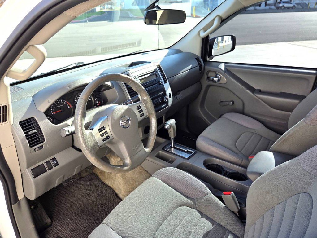 Used 2015 Nissan Frontier S RWD image 13