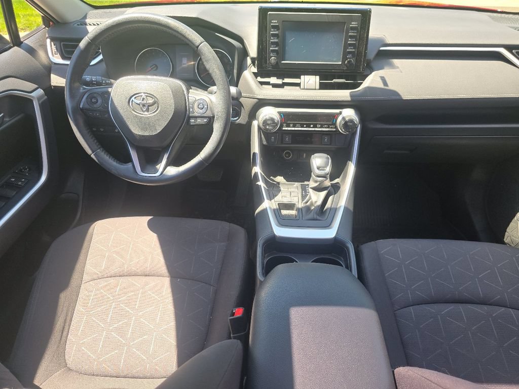 Used 2019 Toyota RAV4 XLE w/ Convenience Package AWD/4WD image 21