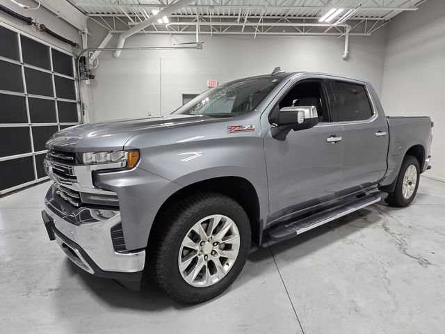 Used 2020 Chevrolet Silverado 1500 LTZ w/ LTZ Premium Package AWD/4WD image 3