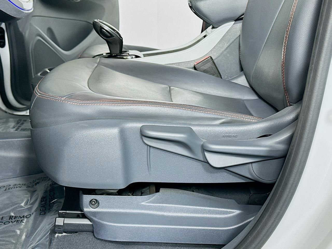 Used 2017 Chevrolet Bolt Premier image 26