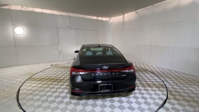 Used 2023 Hyundai Elantra Limited w/ Preferred Accessory Package image 2