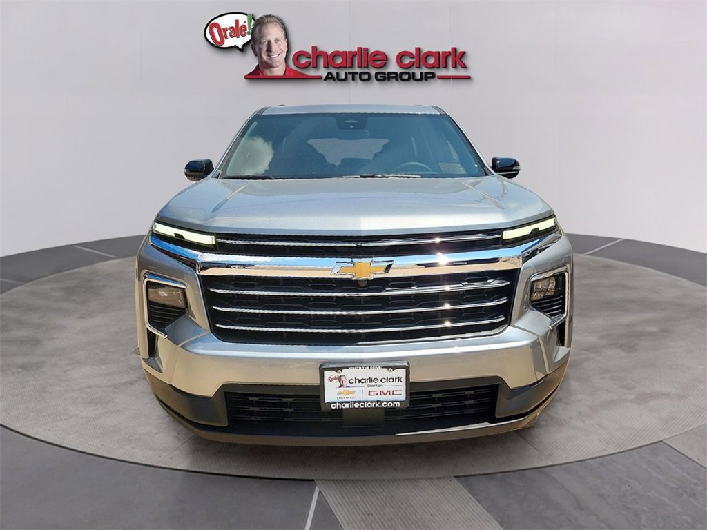 New 2026 Chevrolet Traverse LT w/ LPO, Floor Liner Package image 7