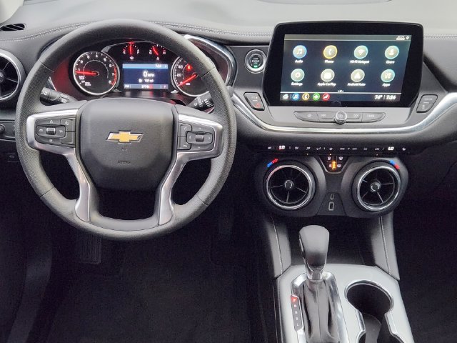 Used 2025 Chevrolet Blazer LT FWD image 22