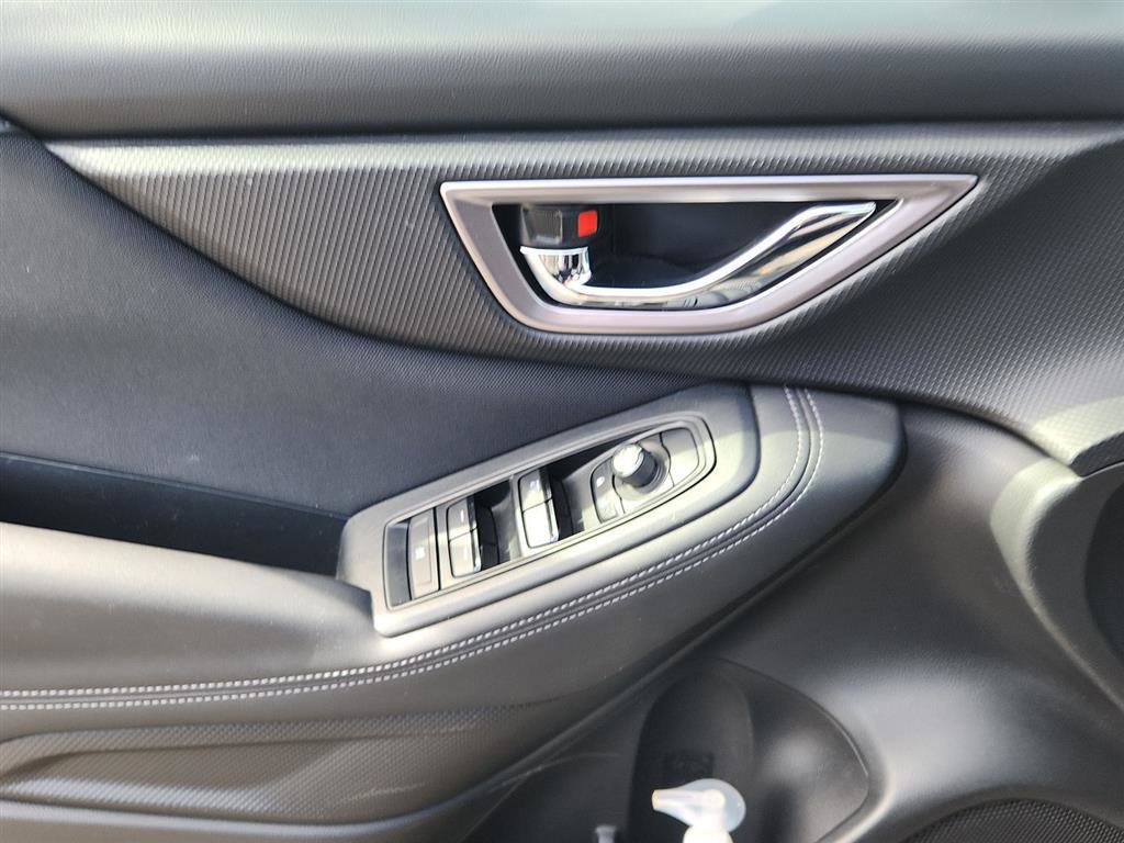 Used 2024 Subaru Forester Premium image 29