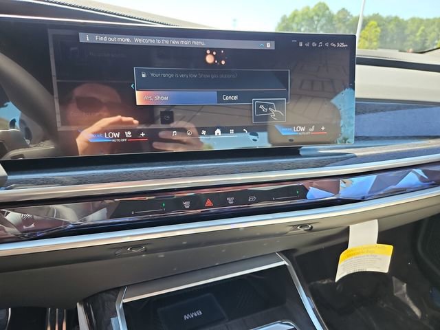 New 2025 BMW 760i xDrive image 23
