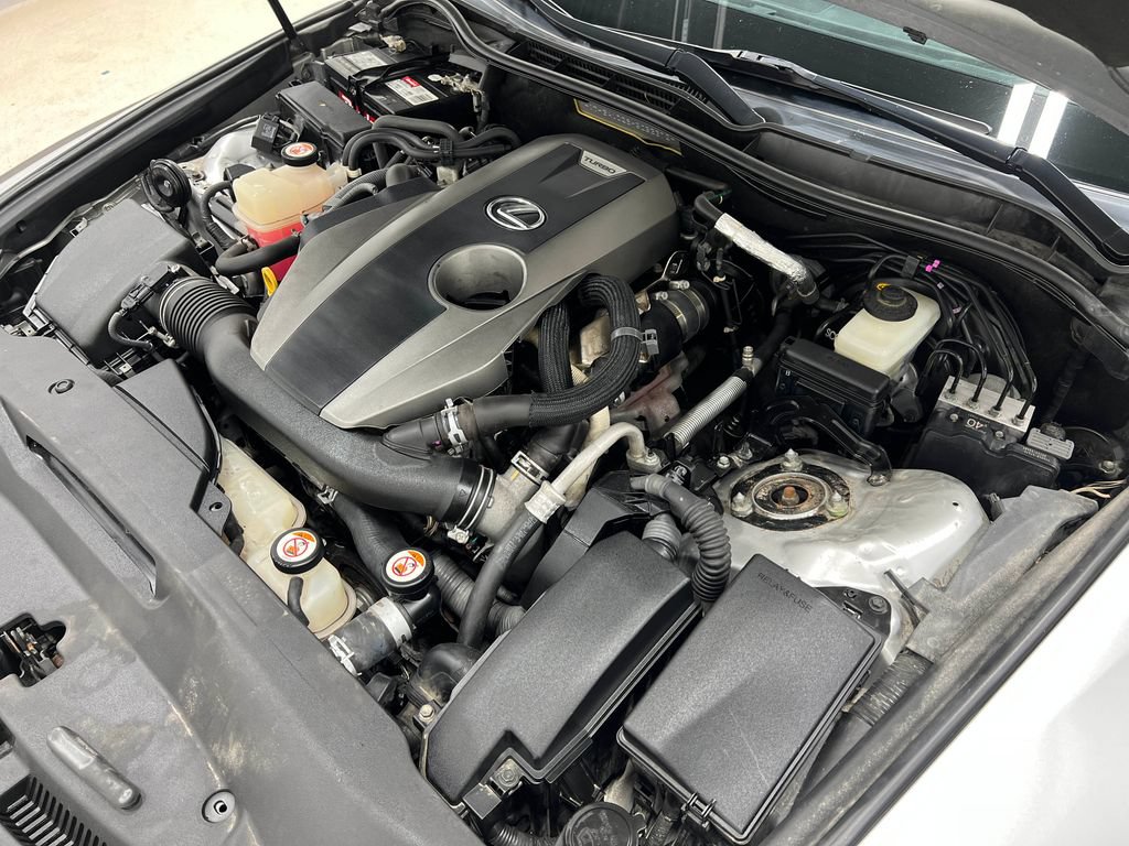 Used 2017 Lexus IS 200t w/ Premium Package RWD image 30