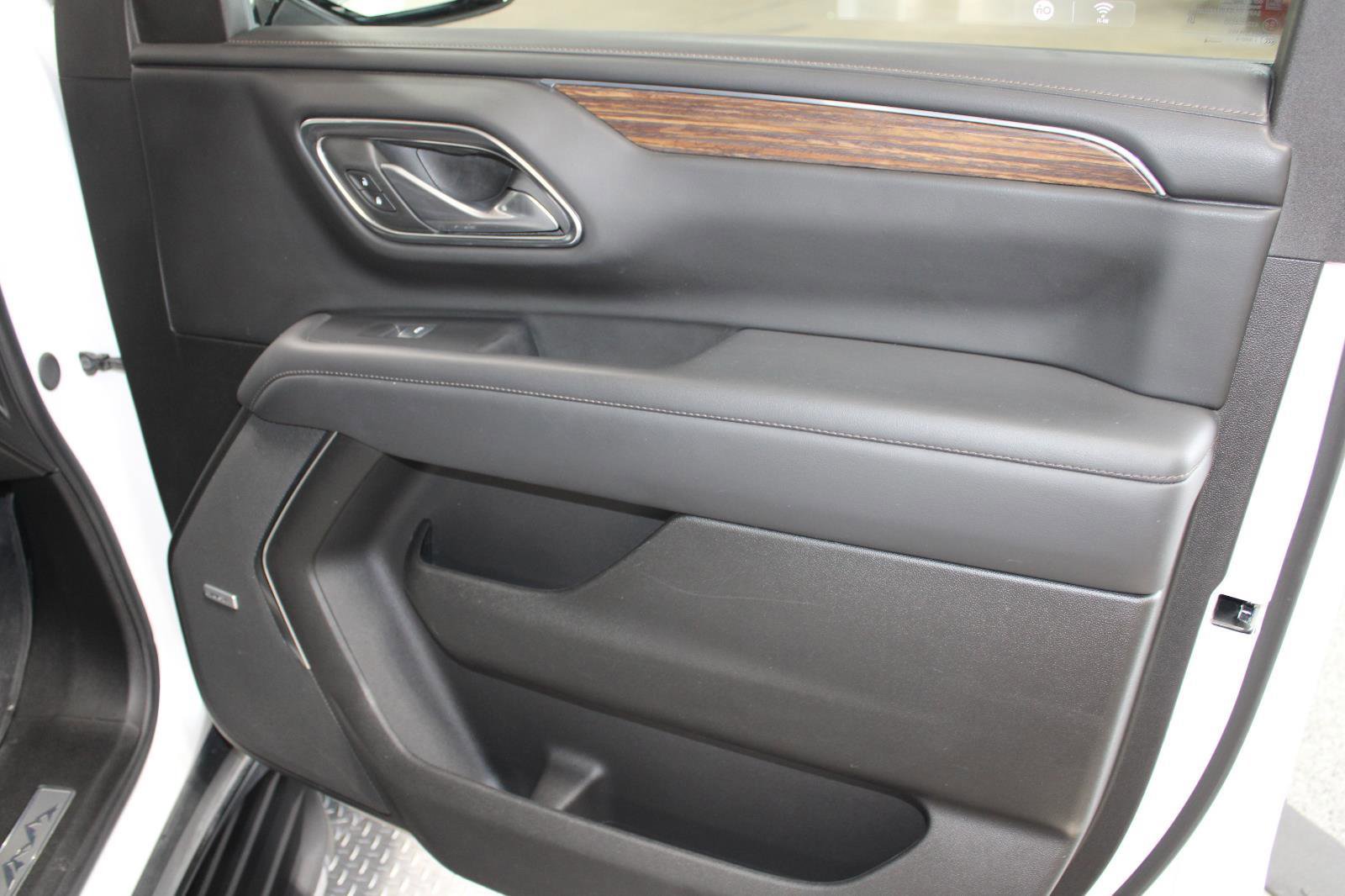 Used 2024 Chevrolet Tahoe High Country image 20