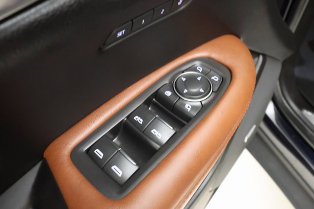 Used 2021 Cadillac XT5 Premium Luxury image 8